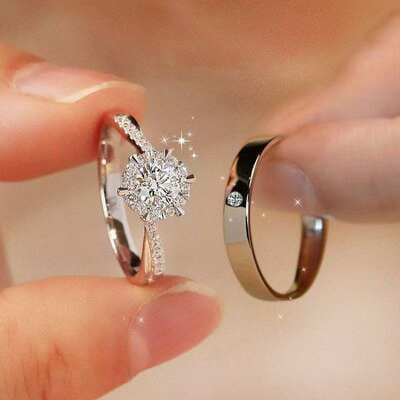 Par de anéis de noivado e casamento estilo diamante