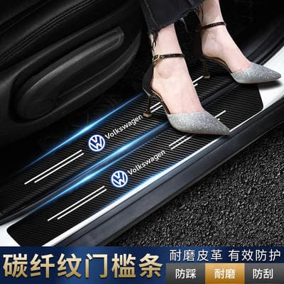 Faixa de soleira de porta de carro com emblema, proteção anti-pisoteio, adesivo de pedal, faixa protetora para porta-malas, universal, fibra de carbono, resistente ao desgaste, prático