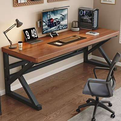 Secretária de computador moderna e simples para casa