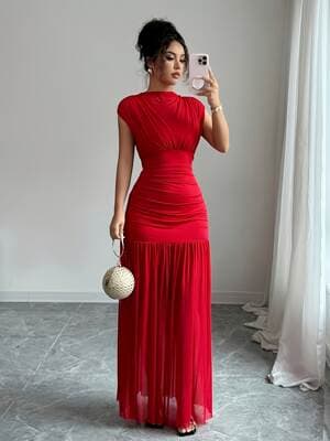 Red Boat Neck Sleeveless Sexy Skeleton Mesh Wrinkle Waist Long Vestido Feminino Início do Verão Vestido Delicado